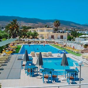 Niriides Beach Hotel